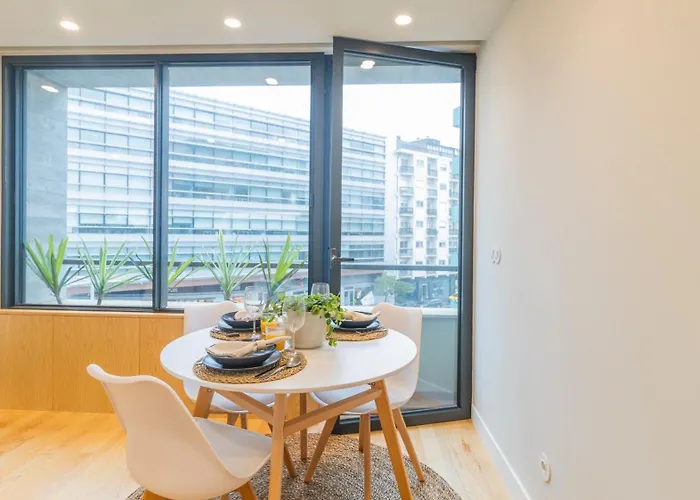 Charming Frente Oporto